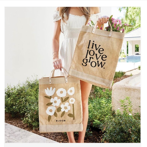 Santa Barbara Natural Market Tote. Bloom - New - Picture 1 of 2